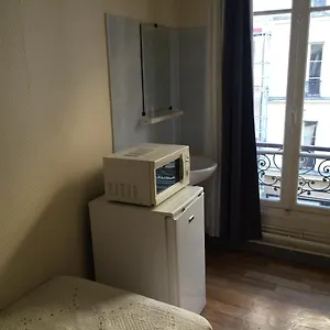 https://au-royal-mad.fr-paris.fr