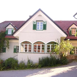 Hirschenhof Štýrský Hradec